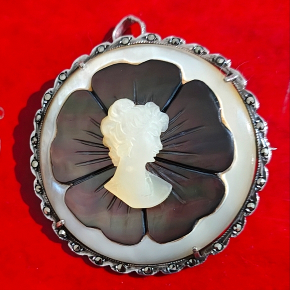 Amazing Antique 800 Silver Carved Shell Marcasite Cameo Brooch - Picture 13 of 13